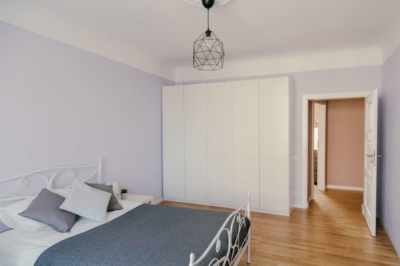Izu Home Riga Exteriör bild