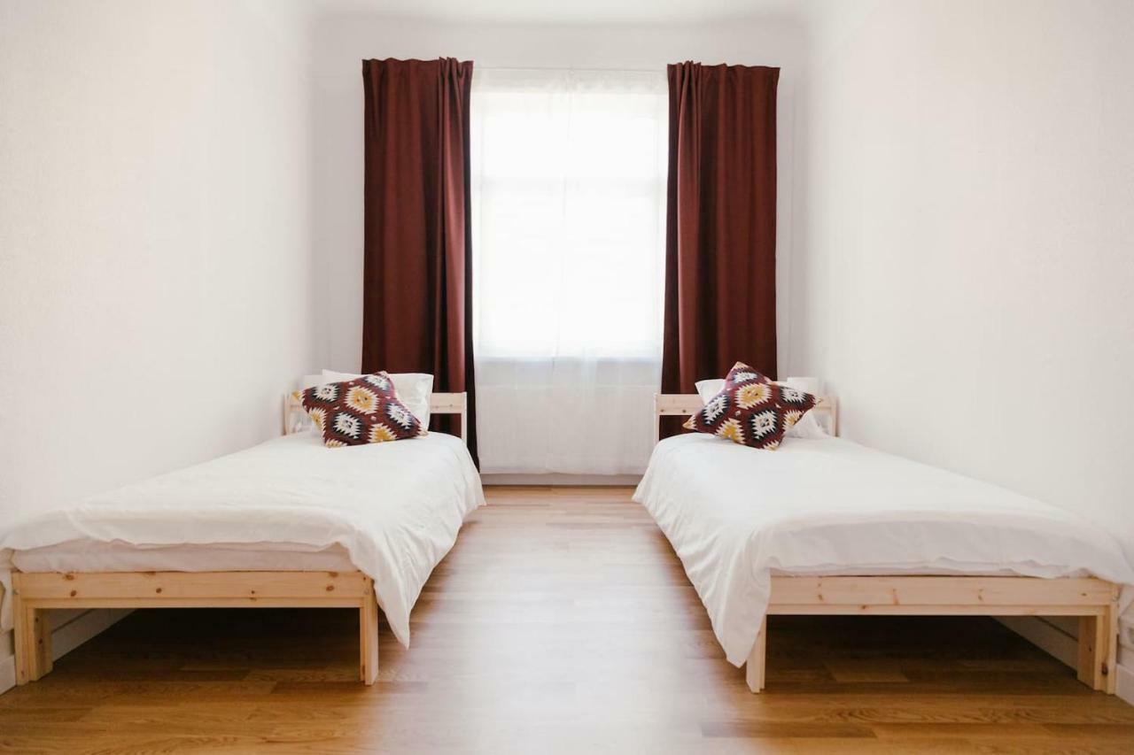 Izu Home Riga Exteriör bild