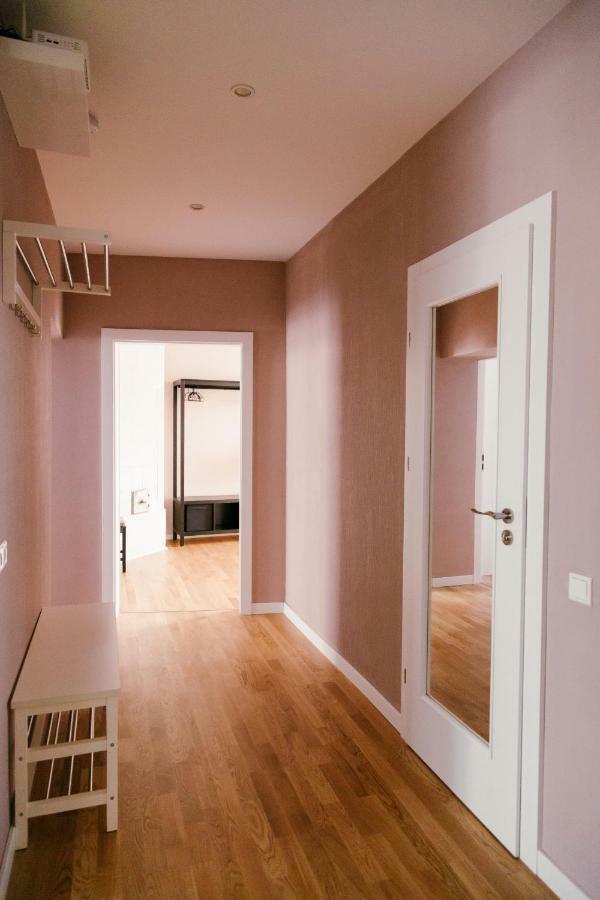 Izu Home Riga Exteriör bild